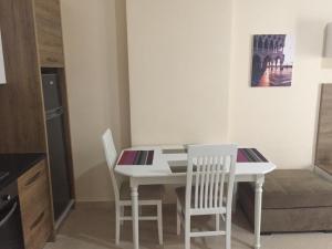 Gambar di galeri bagi LUX SEAVIEW APARTMENT di Vlorë