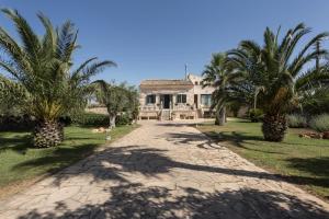 Taman di luar Le Maria Country Luxury Villa