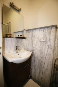 Koupelna v ubytování B & B LA MARMIFERA
