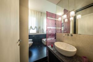 Kúpeľňa v ubytovaní Downtown Bologna Apartment