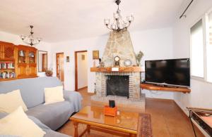 TV a/nebo společenská místnost v ubytování Villa Rocio by SpainSunRentals 1008