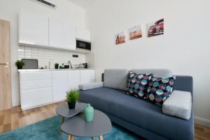 Kuchyňa alebo kuchynka v ubytovaní Standard Apartment by Hi5 - Anker 1