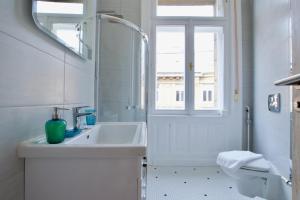 Kúpeľňa v ubytovaní Standard Apartment by Hi5 - Anker 1 + 25 fotografií
