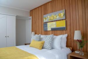 Galeriebild der Unterkunft Hotel Casa Marron in Villarrica + 24 Fotos