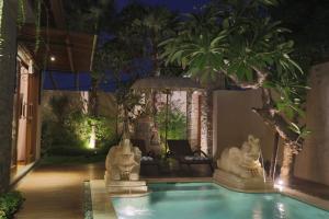 Der Swimmingpool an oder in der Nähe von Villa Niketan Sanur - Three bedroom, Sanur, Near Icon Mall, Harbor