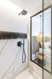 Koupelna v ubytování Aggello Boutique Hotel