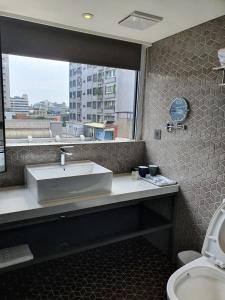 City Suites - Taoyuan Station tesisinde bir banyo