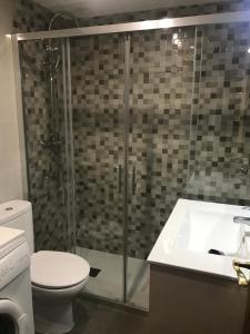Ένα μπάνιο στο Apartamento céntrico en Formigal
