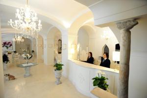 Hosté ubytování Minori Palace + 37 fotografií