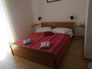 Ένα ή περισσότερα κρεβάτια σε δωμάτιο στο Apartment Kalavojna