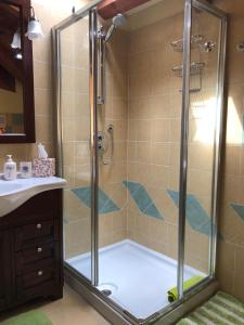 A bathroom at B&B Fior di Loto
