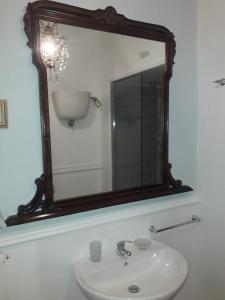 A bathroom at Il Piccolo Principe Affittacamere