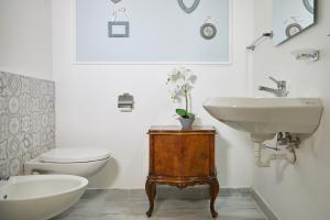 A bathroom at Il Piccolo Principe Affittacamere