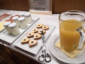 Jedlo v ubytovaní bed & breakfast alebo blízkom okolí