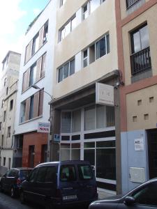 The building in which a vendégházakat is located