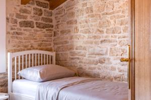 Postel nebo postele na pokoji v ubytování Honey house