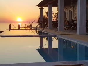 The swimming pool at or close to Bella Vista Ereikousa