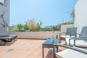Balkón alebo terasa v ubytovaní Sea Flower Miraflores Golf and Beach Parking included