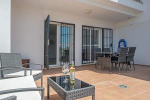 Posedenie v ubytovaní Sea Flower Miraflores Golf and Beach Parking included