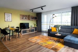 LUXURY AND HARMONIC Apartment with chill TERRACE! 휴식 공간