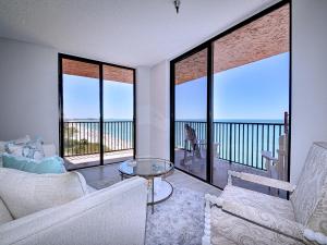 Gallery image of Madeira Towers 802 Renovated Madeira Towers Beachfront 2 Bedroom 2 Bathroom Condo 23143 in St Pete Beach