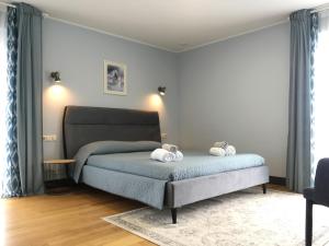 Llit o llits en una habitació de Radvi House