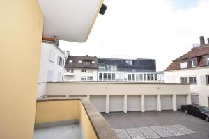 Tòa nhà nơi căn hộ tọa lạc