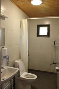 Kylpyhuone majoituspaikassa Visulahti Cottages