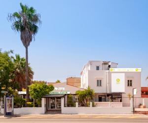 Gallery image of Mallorca Rooms Can Pastilla in Can Pastilla