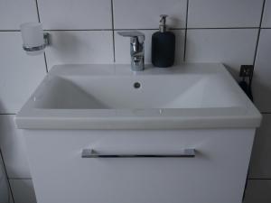 Kylpyhuone majoituspaikassa Alte Schmiede Sagard