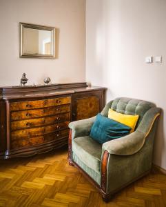 Posedenie v ubytovaní Luxurious Kafka family apt in Old Town