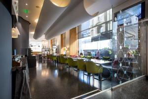 Εστιατόριο ή άλλο μέρος για φαγητό στο Jump INN Hotel Belgrade