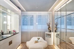 Łazienka w obiekcie Wellnessresidenz Alpenrose
