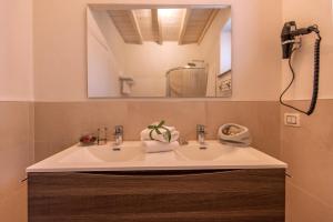 Koupelna v ubytování Borgo di Villa Cellaia Resort & SPA