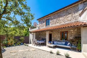 Vonkajšia záhrada v ubytovaní Rural holiday home Stankolina Opatija