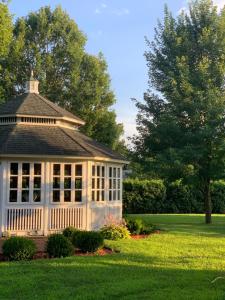 A garden outside Biddle Point Inn