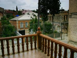 Un balcon sau o terasă la Two Towers Guest House