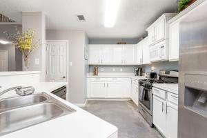 Gallery image of Summer Deal! Symphony Home near Fort Worth Stock Rodeo, Globe Life, AT&T in Fort Worth