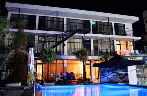 Bazén v ubytování Hotel Amigo II nebo v jeho okolí