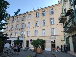 Budova, v ktorej sa apartmán nachádza