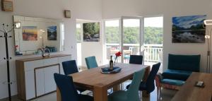 Χώρος καθιστικού στο Apartment Penthouse by the sea