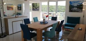 Χώρος καθιστικού στο Apartment Penthouse by the sea +52 φωτογραφίες