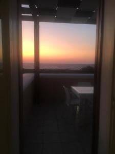 O pôr ou nascer do sol visto da casa de temporada ou dos arredores