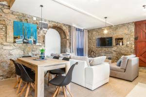 Posedenie v ubytovaní Rural holiday home Stankolina Opatija