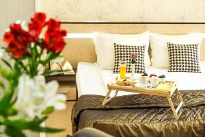 City Avenue Hotel by HMG-Free Parking-Free Wi-Fi italokat is kínál