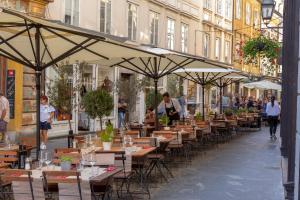 Zdjęcie z galerii obiektu Apartment Fine Dalmatinova w Lublanie