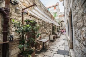 Το κτήριο όπου στεγάζεται  το διαμέρισμα