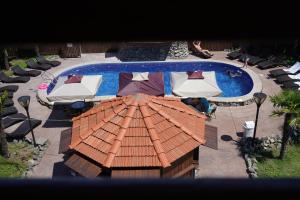 Piscina di Ponto Hotel o nelle vicinanze