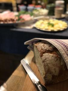 Jedlo v ubytovaní bed & breakfast alebo blízkom okolí