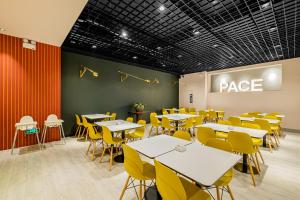 Ресторан / й інші заклади харчування у PACE HOTEL Suzhou Guanqian Branch